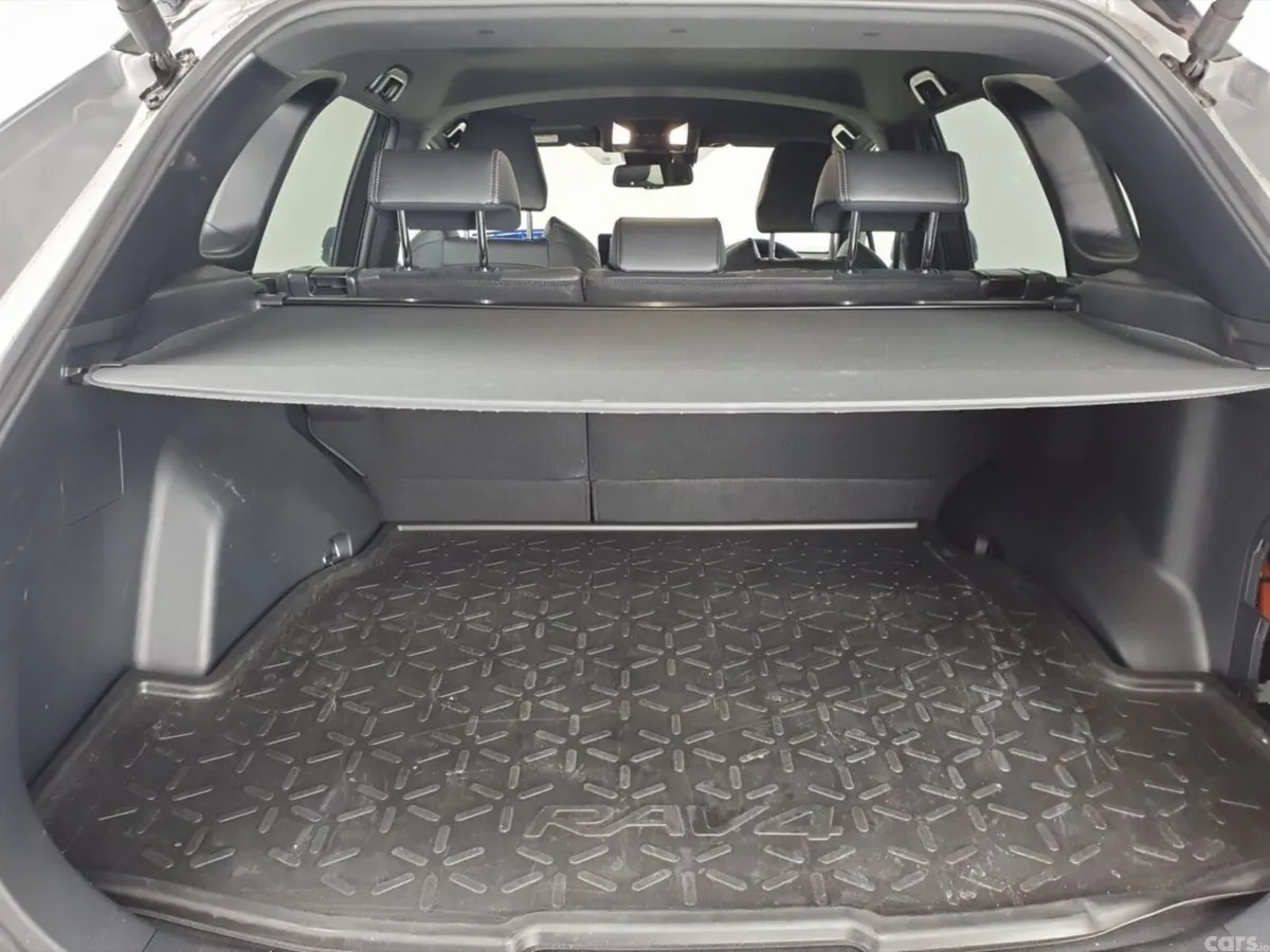 Toyota RAV4 SUV, Petrol Hybrid, 2024, Grey