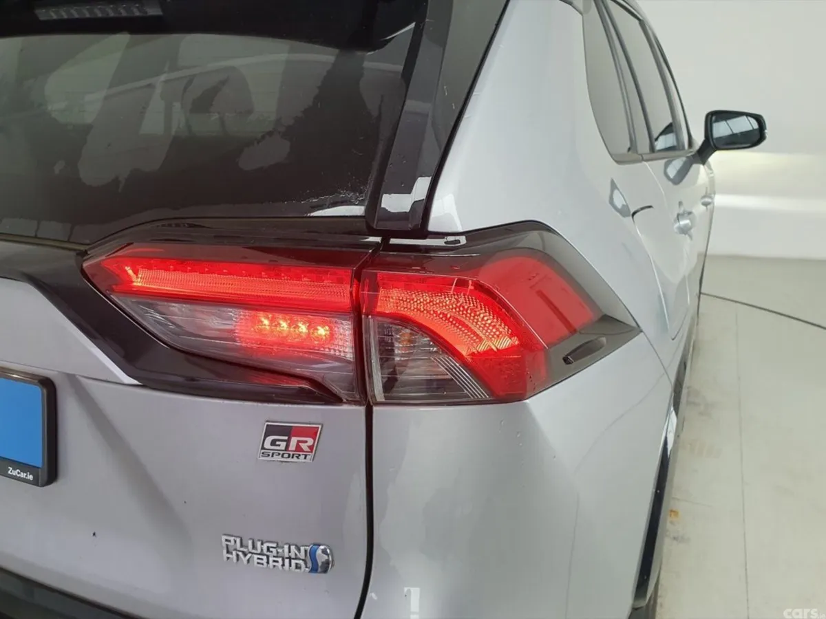 Toyota RAV4 SUV, Petrol Hybrid, 2024, Grey