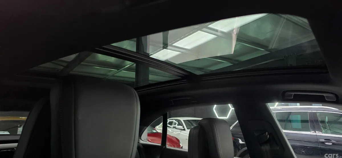 Porsche Macan SUV, Electric, 2024, Black