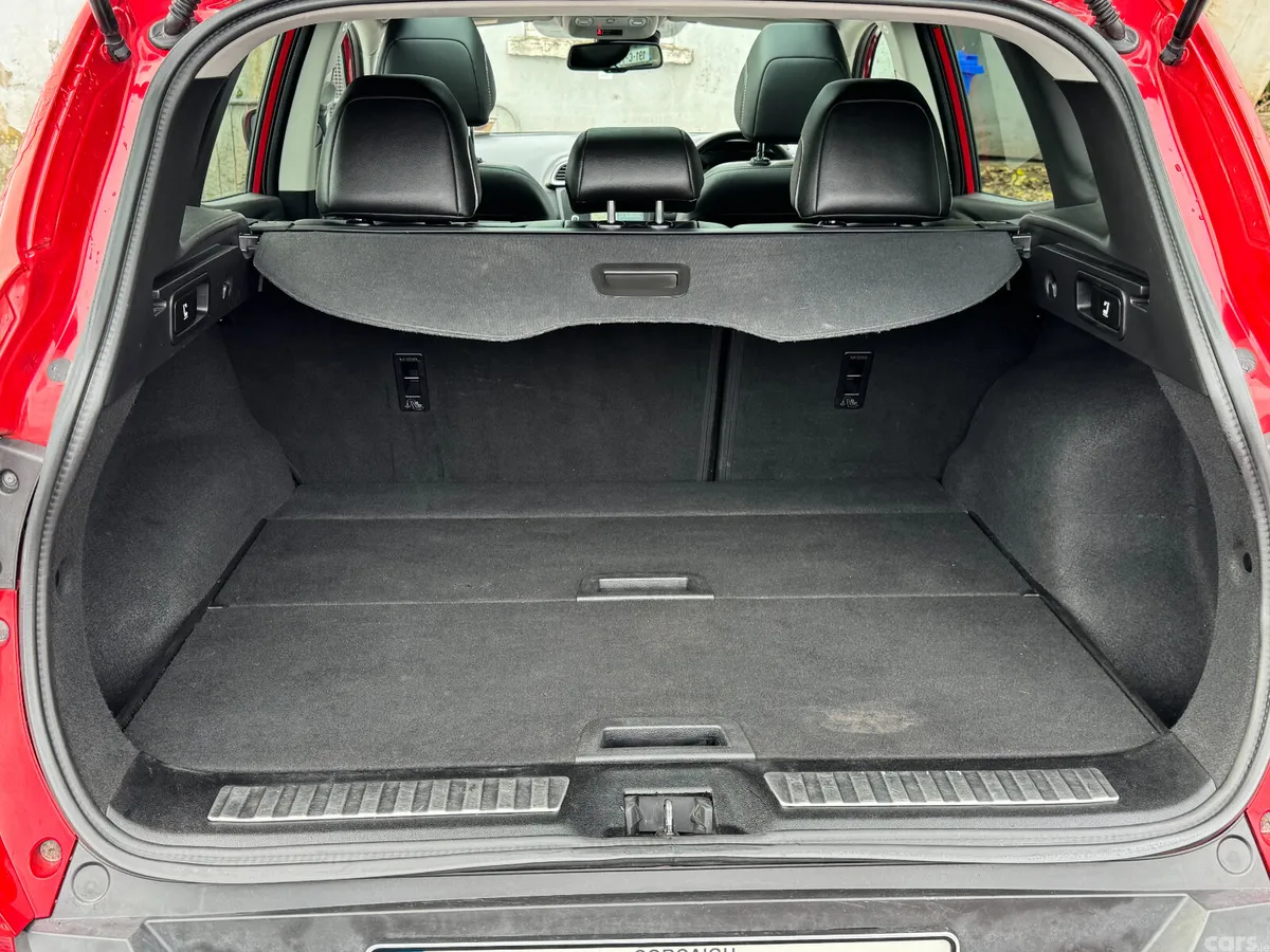Renault Kadjar SUV, Diesel, 2019, Red