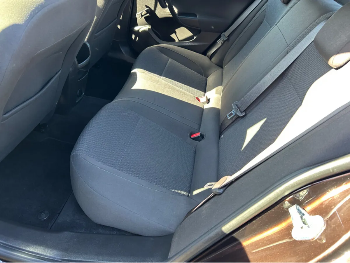 Opel Insignia Hatchback, Diesel, 2015, Brown