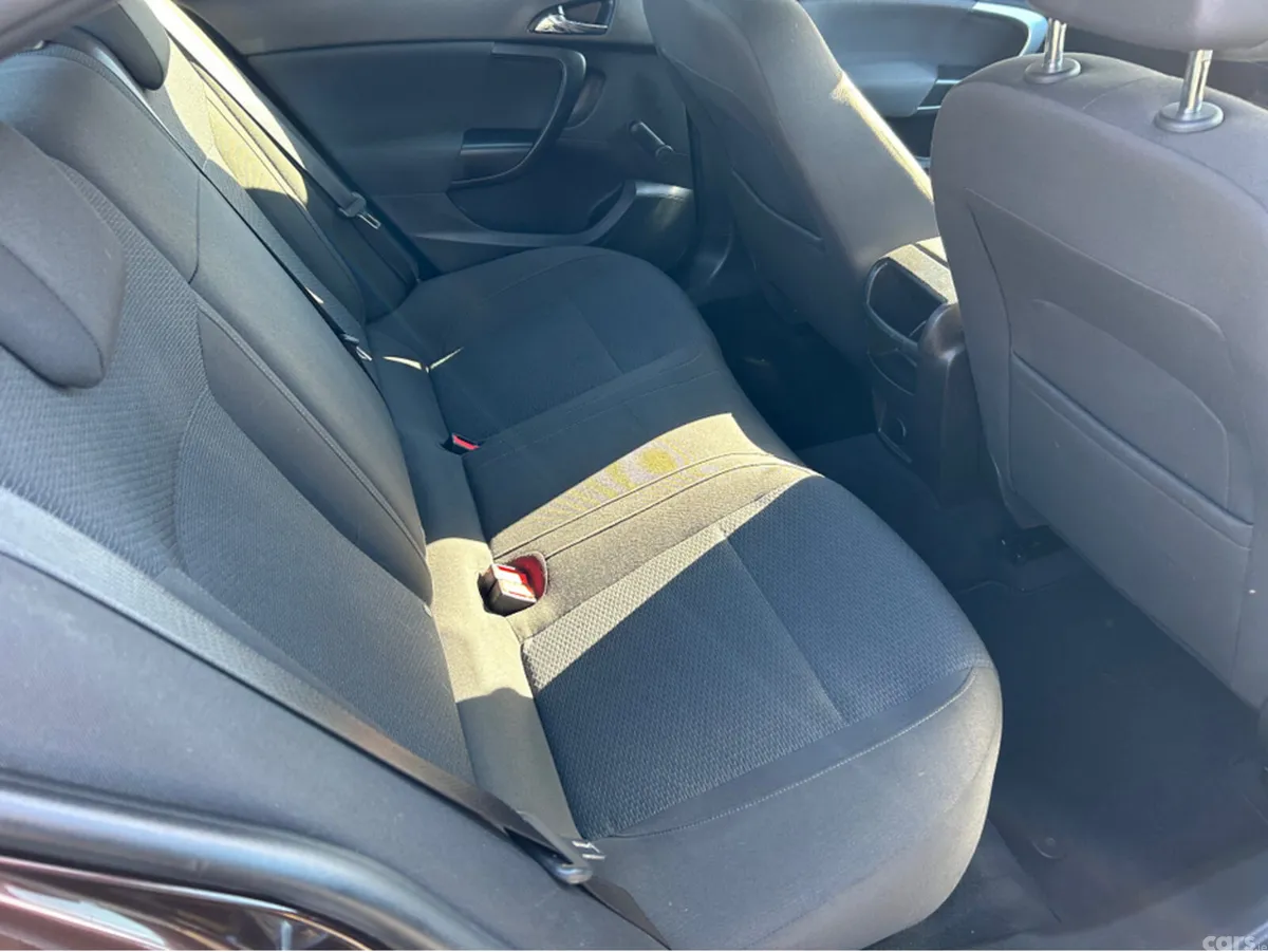 Opel Insignia Hatchback, Diesel, 2015, Brown