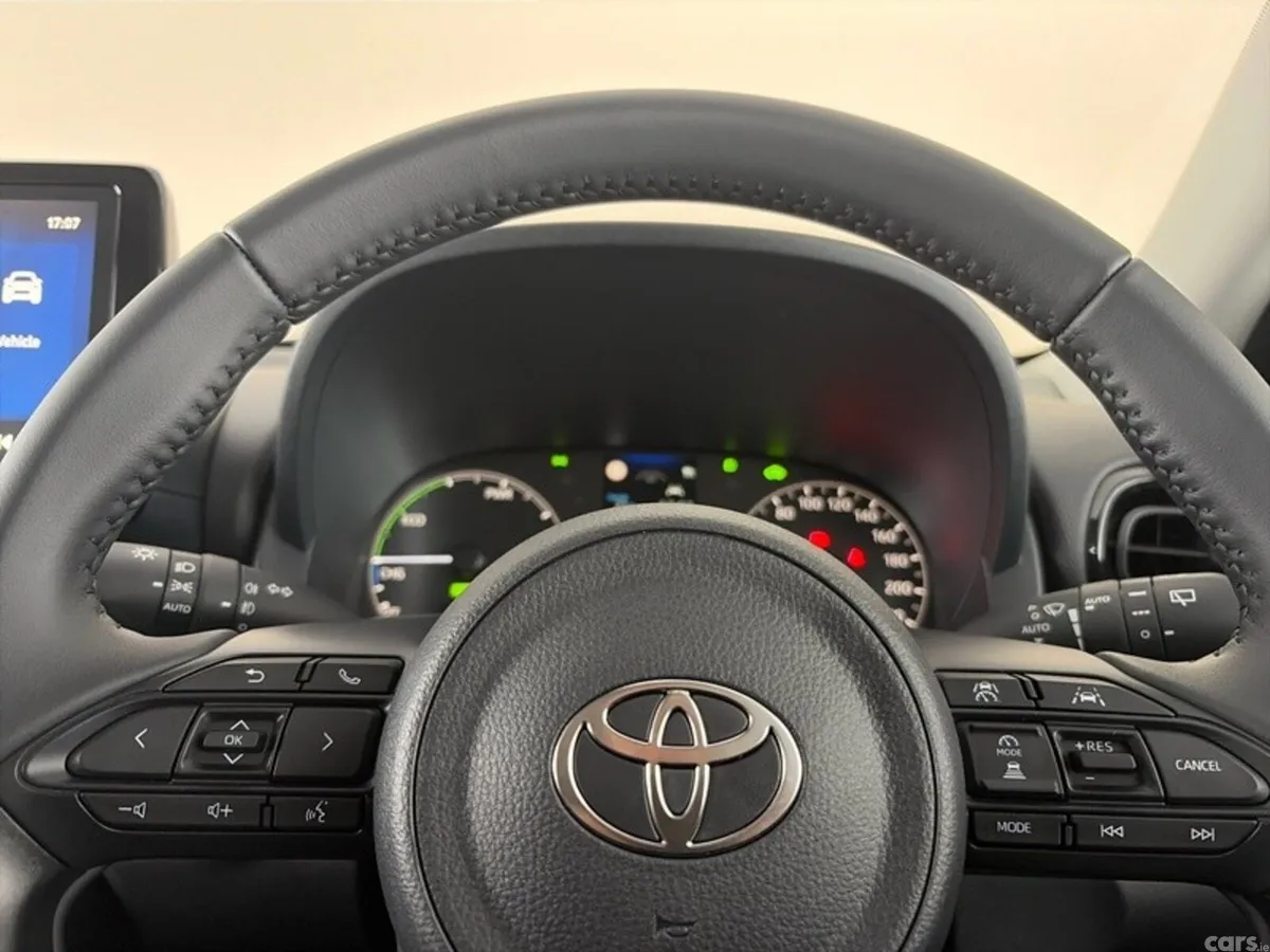 Toyota Yaris Hatchback, Petrol Hybrid, 2026, Black