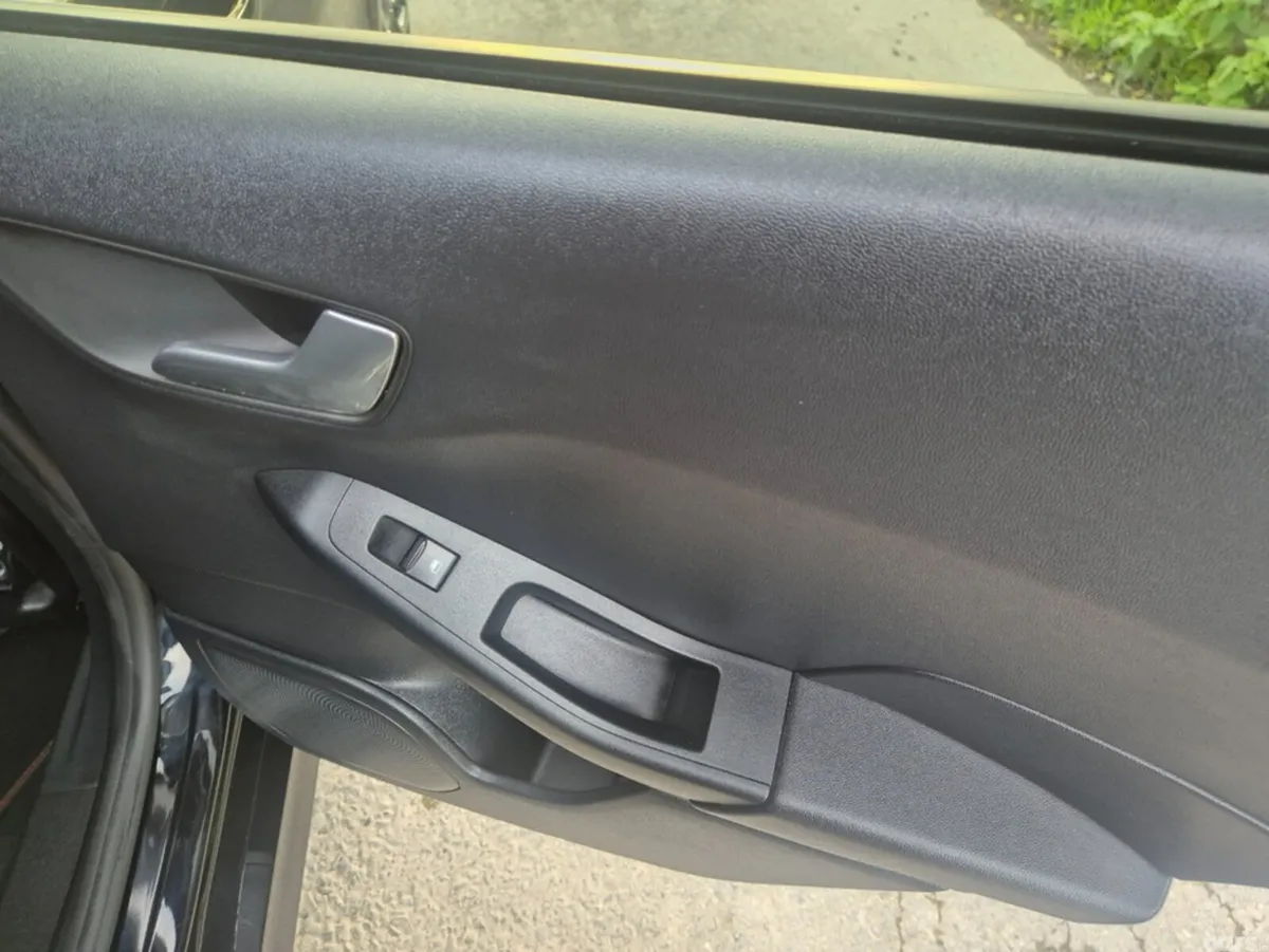 Ford Fiesta Hatchback, Petrol, 2023, Black