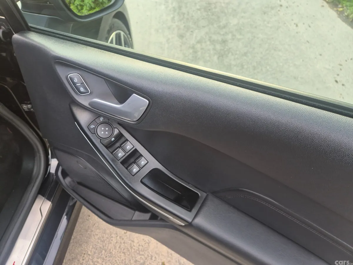 Ford Fiesta Hatchback, Petrol, 2023, Black