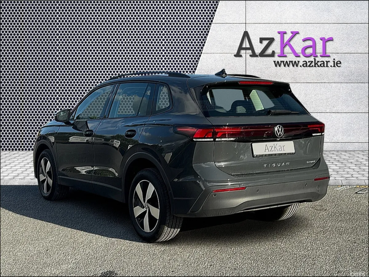 Volkswagen Tiguan SUV, Petrol Plug-in Hybrid, 2025, Grey