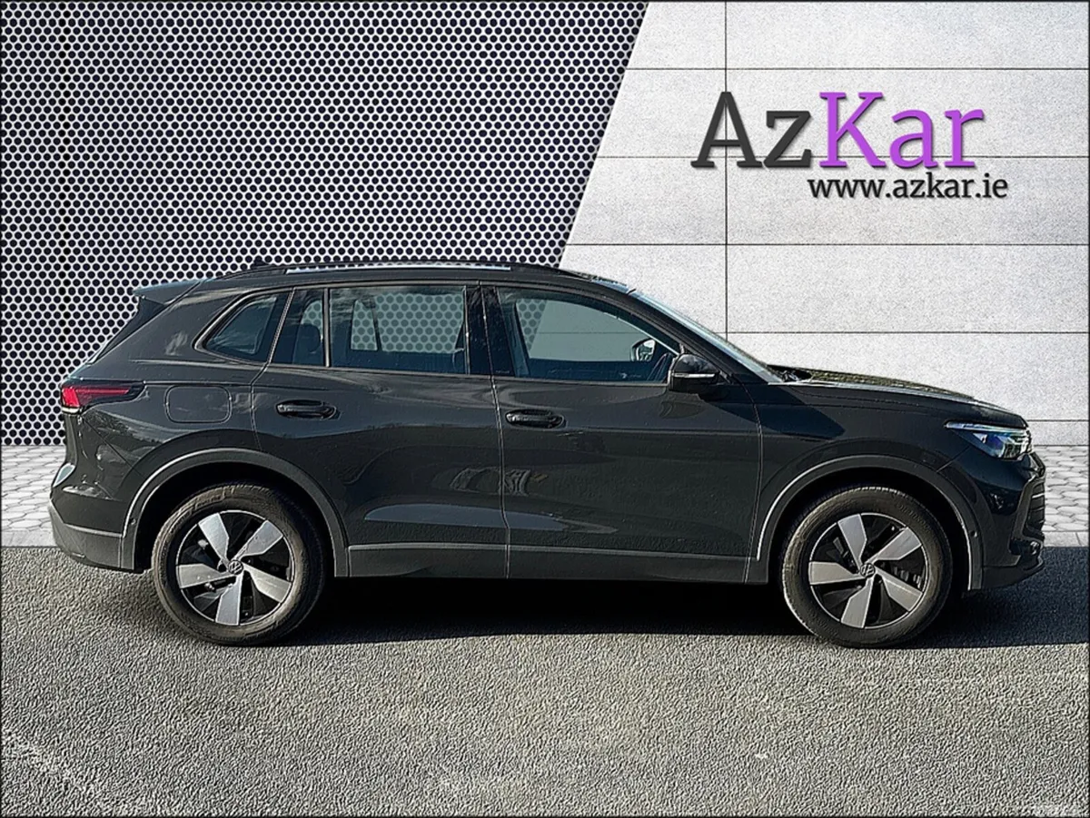 Volkswagen Tiguan SUV, Petrol Plug-in Hybrid, 2025, Grey