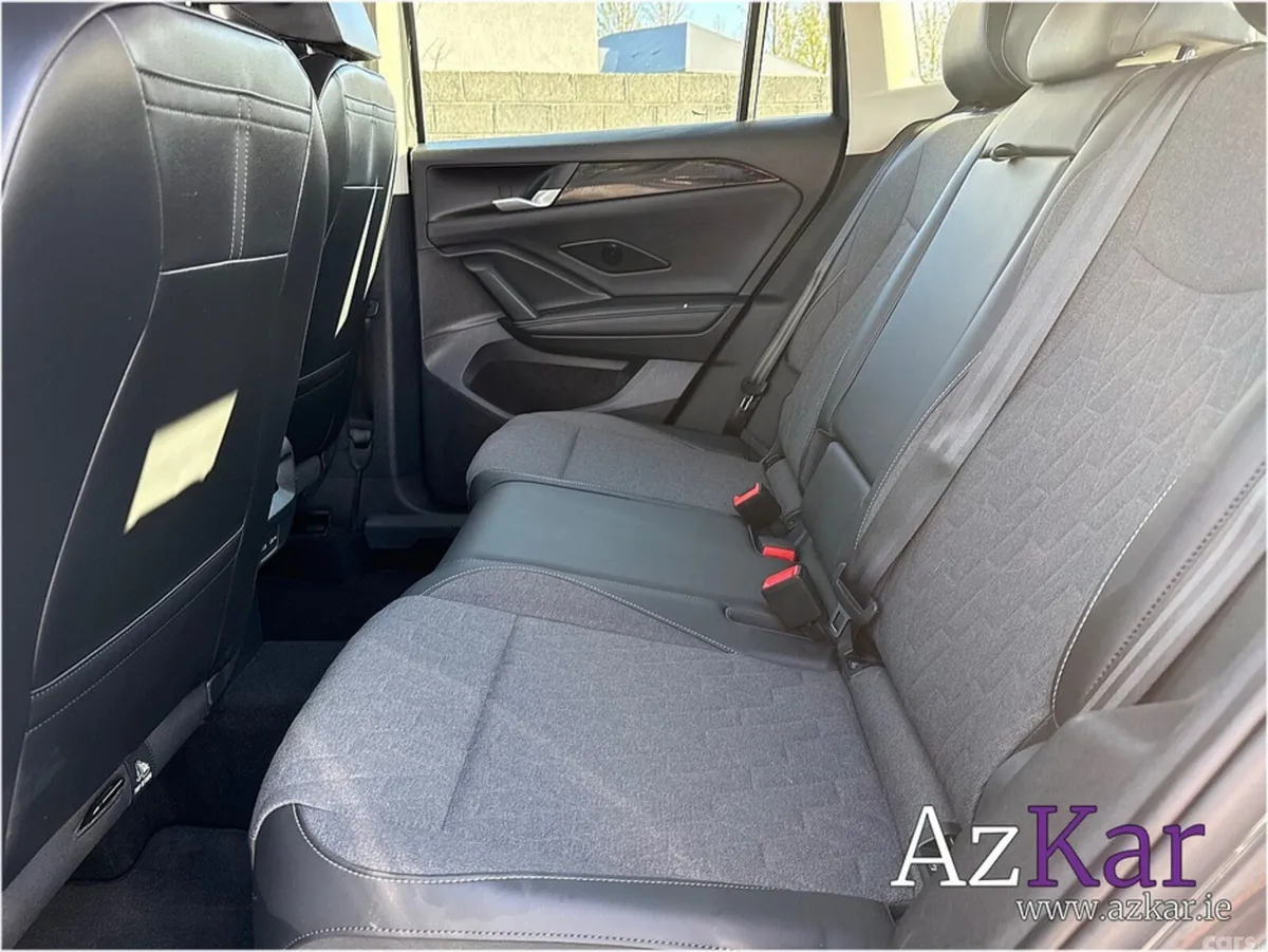 Volkswagen Tiguan SUV, Petrol Plug-in Hybrid, 2025, Grey