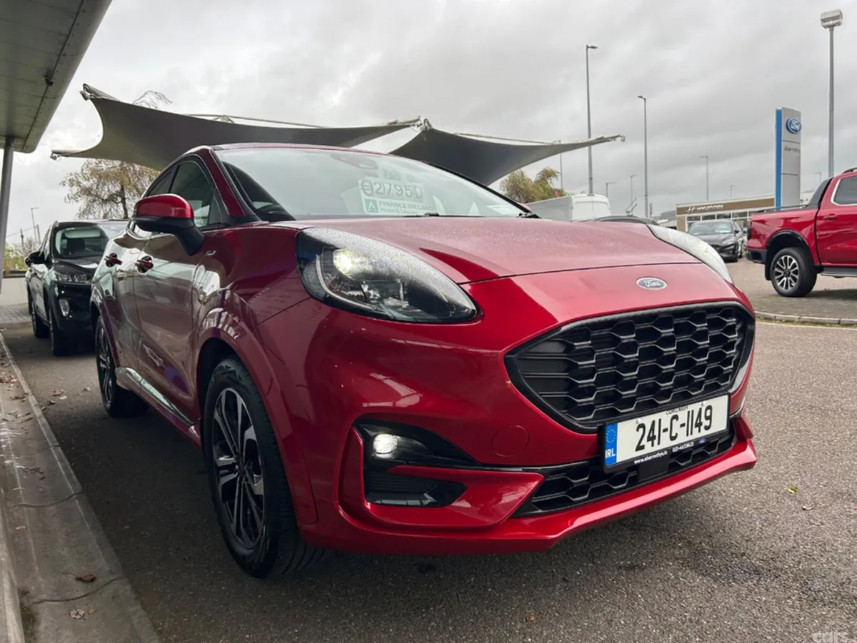 Ford Puma MPV, Petrol Hybrid, 2024, Red