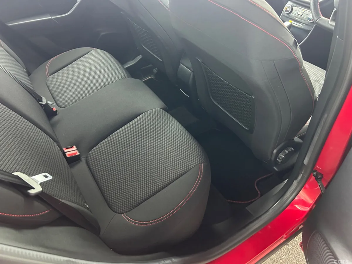 Ford Puma MPV, Petrol Hybrid, 2024, Red