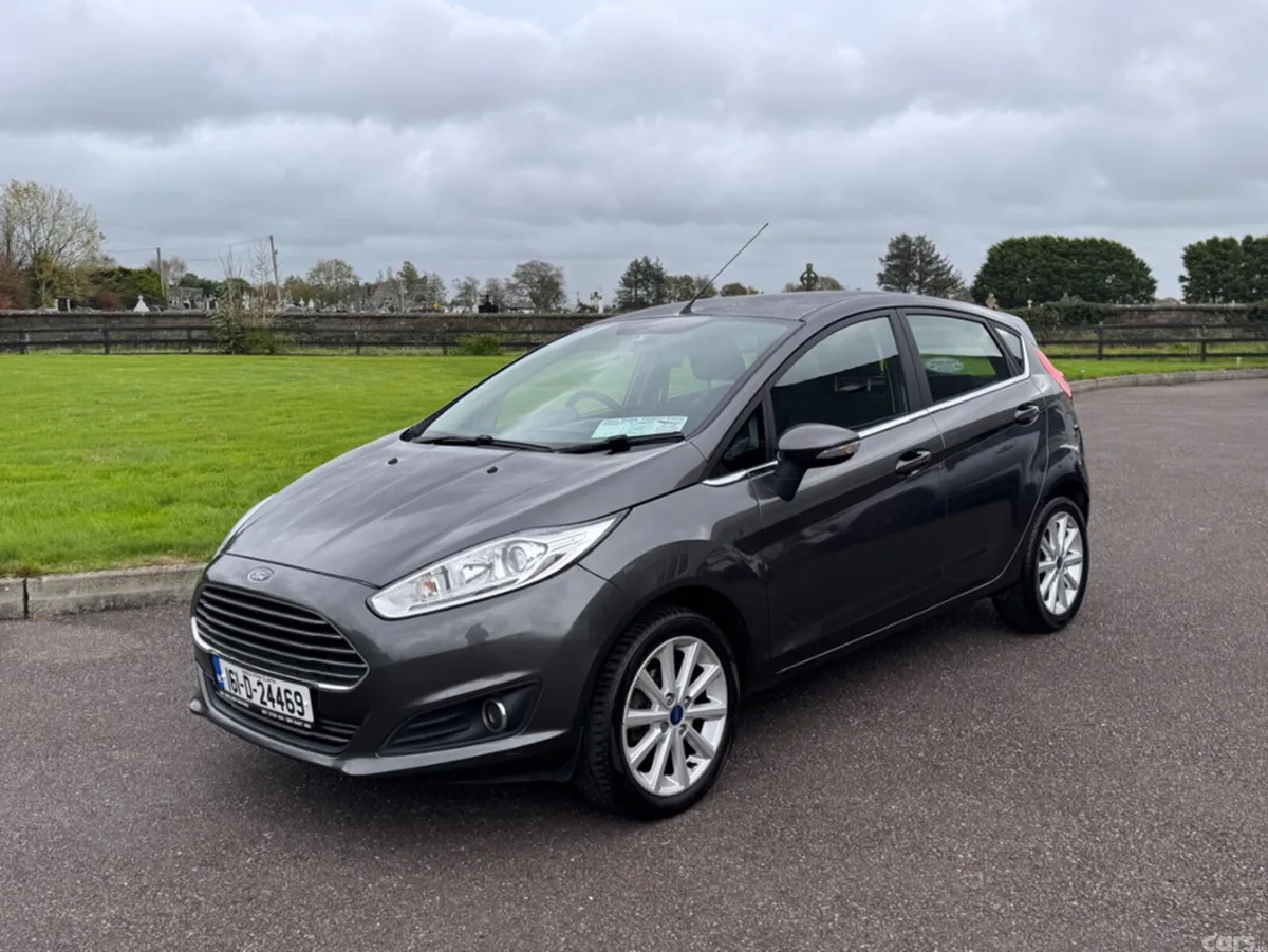 Ford Fiesta Hatchback, Petrol, 2016, Grey