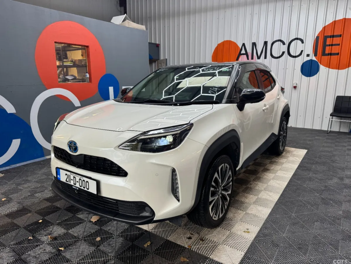 Toyota Yaris Cross SUV, Petrol Hybrid, 2021, White