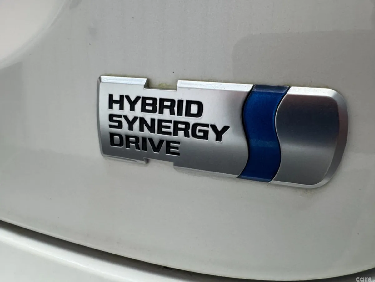 Toyota Yaris Cross SUV, Petrol Hybrid, 2021, White