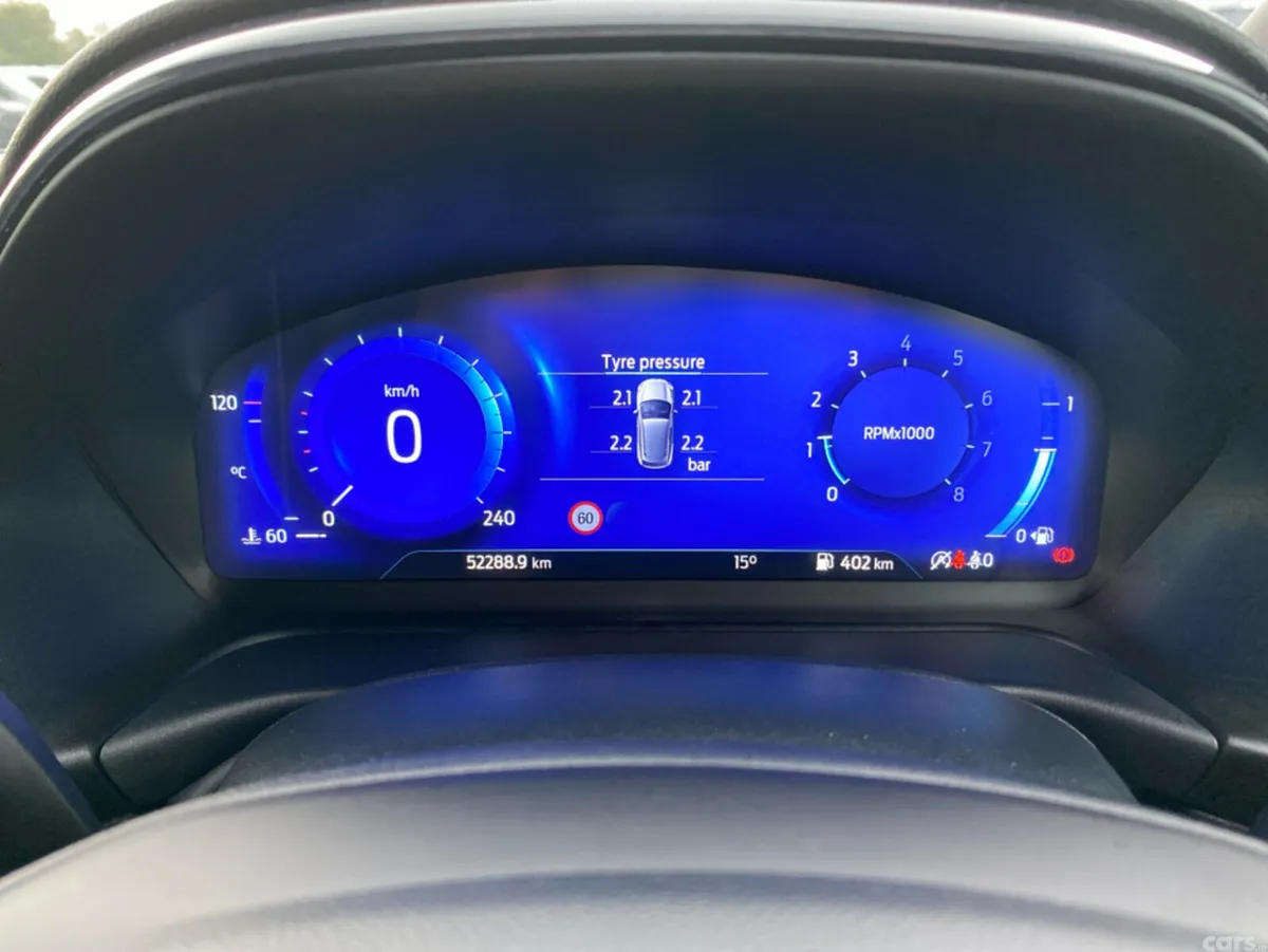 Ford Puma MPV, Petrol, 2022, Red