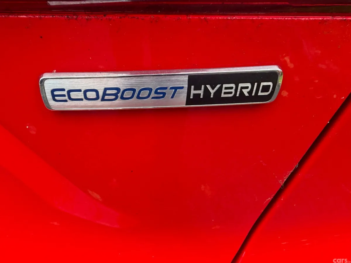Ford Focus Hatchback, Petrol, 2020, Red