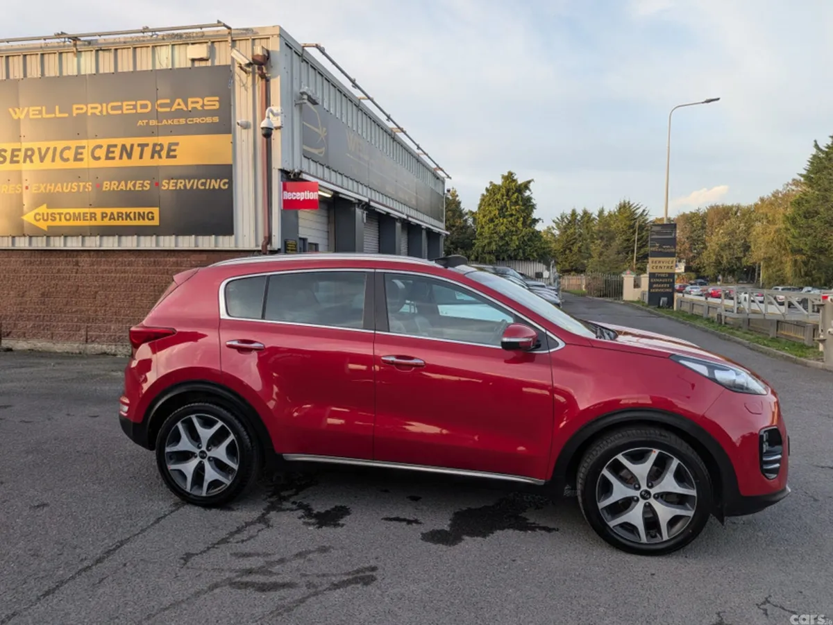 Kia Sportage MPV, Diesel, 2018, Red