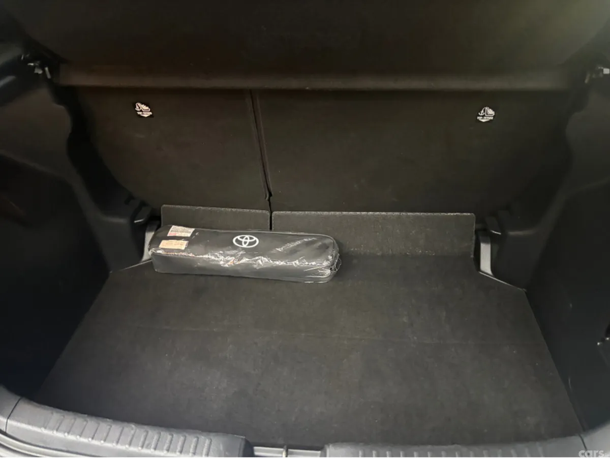 Toyota Yaris Hatchback, Petrol, 2024, Grey