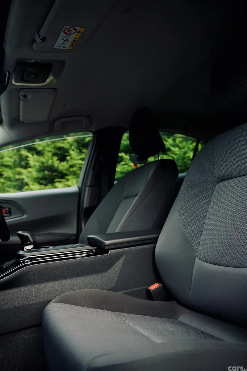 Toyota Prius Saloon, Petrol Hybrid, 2023, Silver