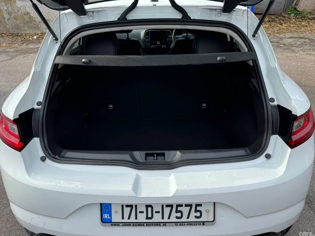 Renault Megane Hatchback, Diesel, 2017, White
