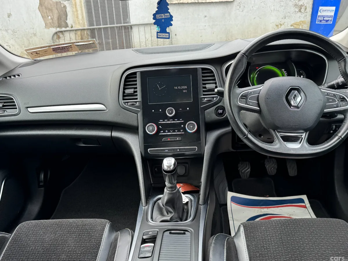 Renault Megane Hatchback, Diesel, 2017, White
