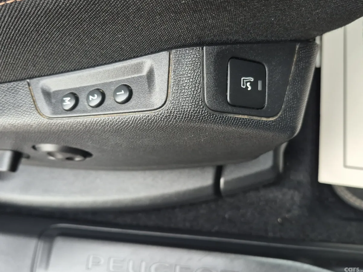 Peugeot 3008 SUV, Diesel, 2020, Blue