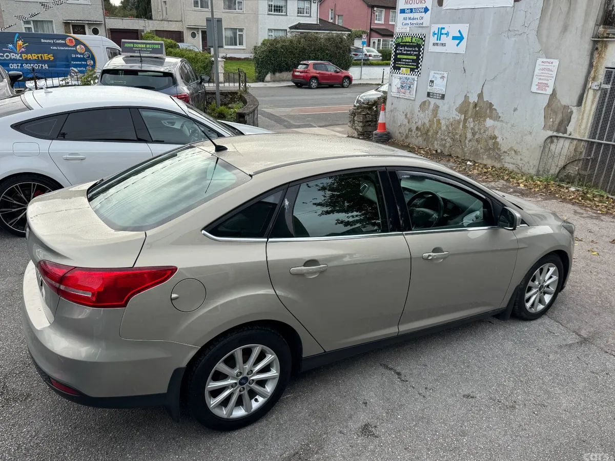 Ford Focus Saloon, Diesel, 2017, Grey