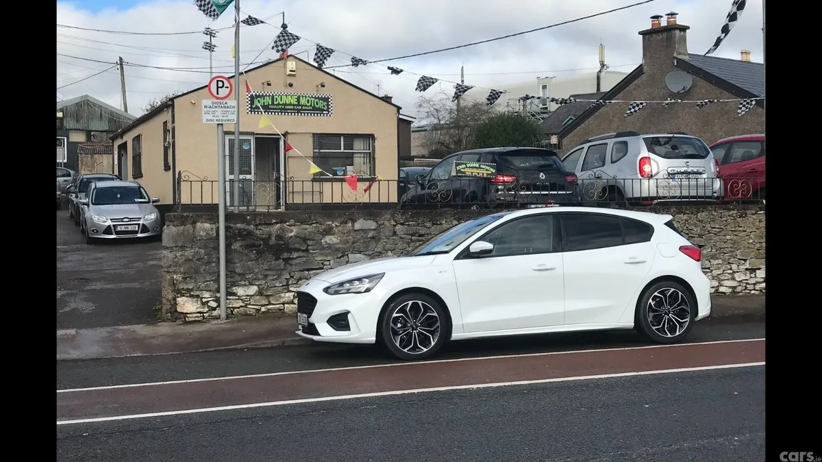Ford Focus Saloon, Diesel, 2017, Grey