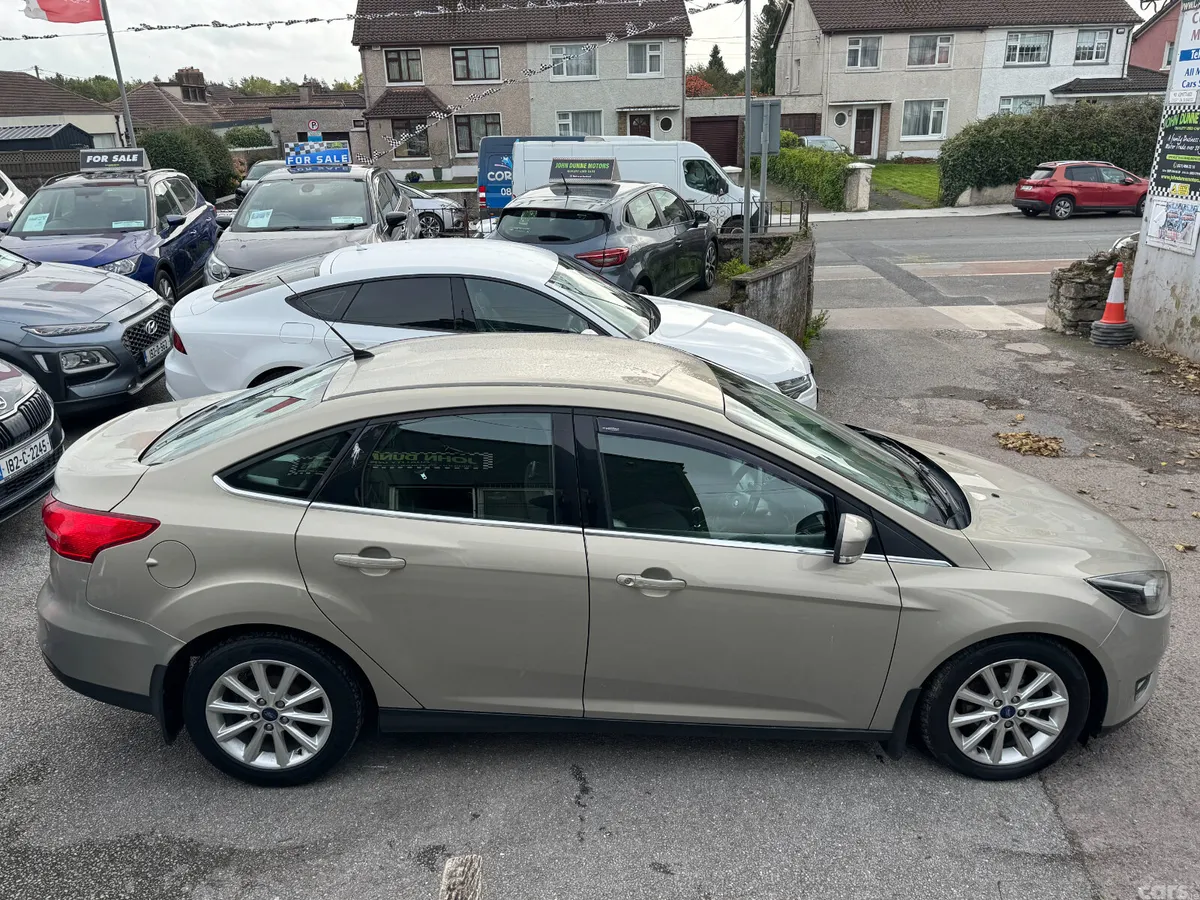 Ford Focus Saloon, Diesel, 2017, Grey