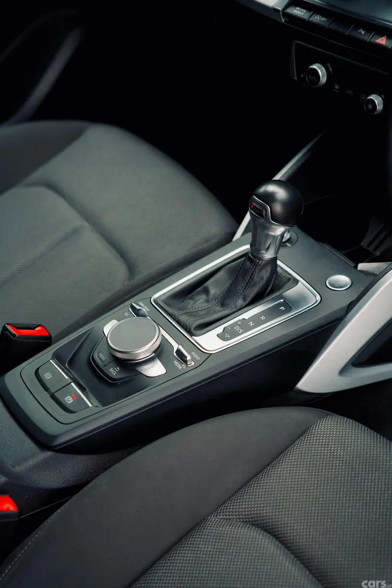 Audi Q2 SUV, Petrol, 2019, White