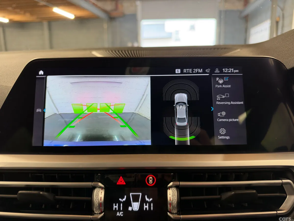 BMW 3-Series Saloon, Petrol Hybrid, 2020, Blue