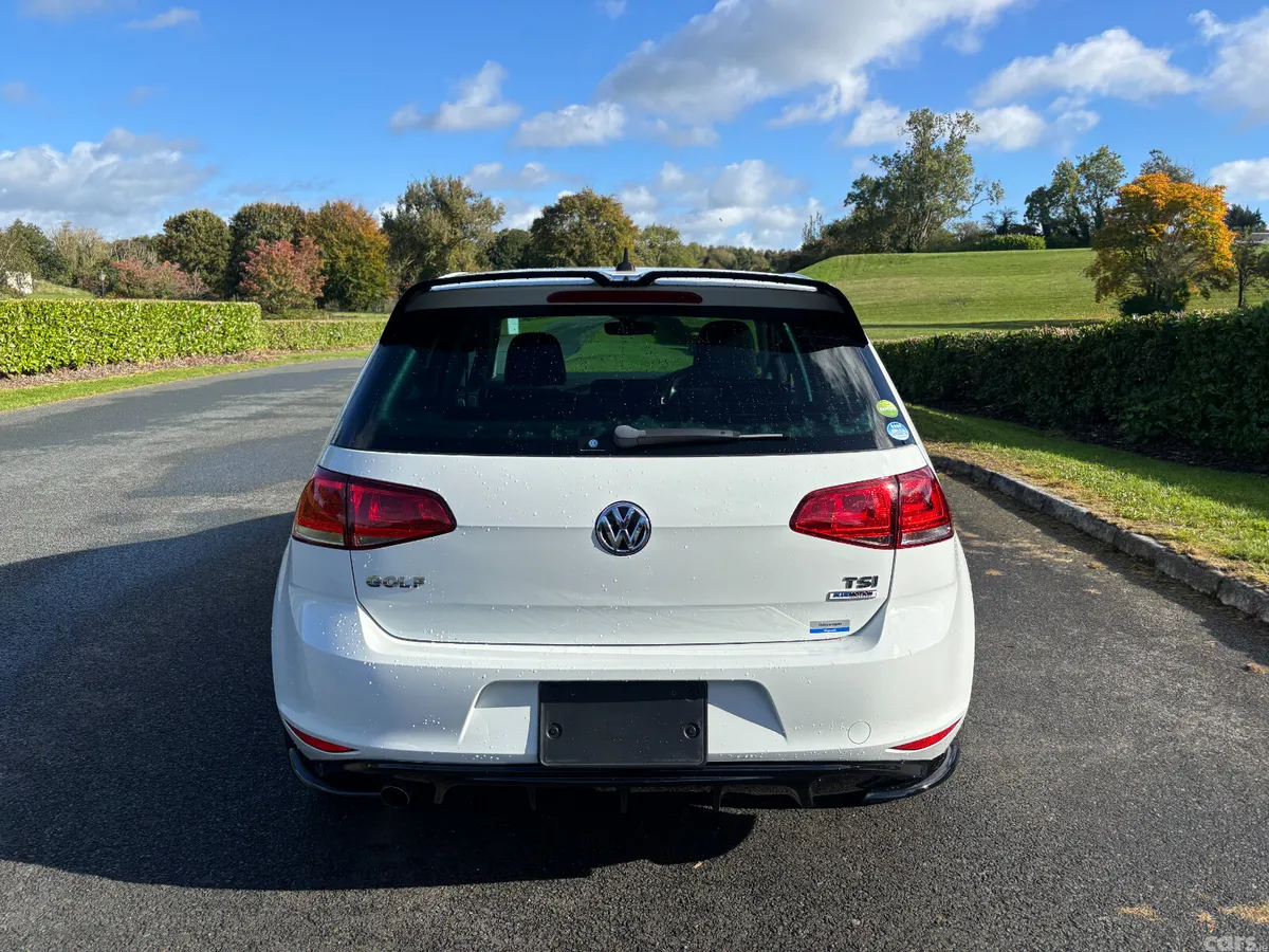 Volkswagen Golf Hatchback, Petrol, 2016, White