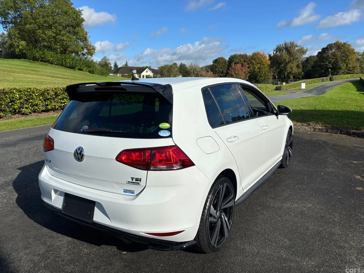 Volkswagen Golf Hatchback, Petrol, 2016, White