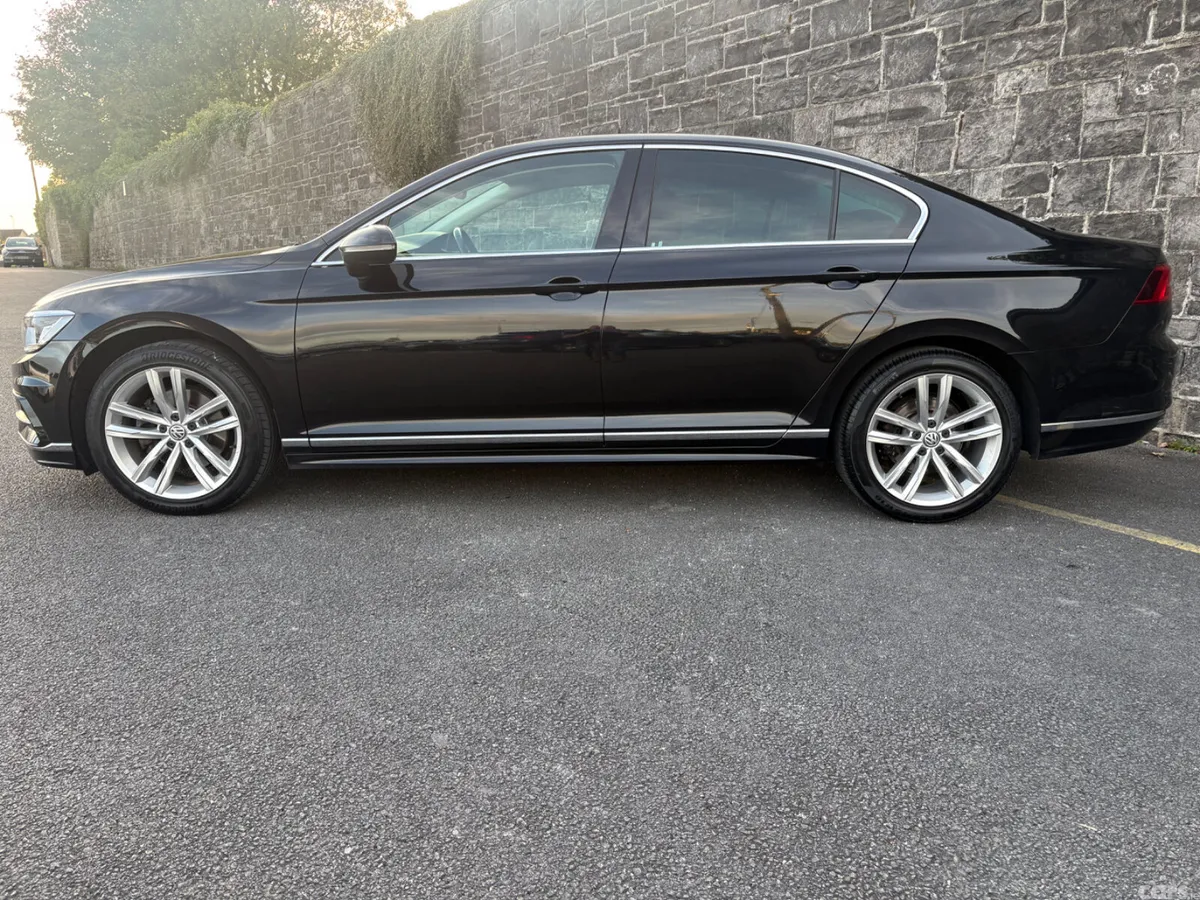 Volkswagen Passat Saloon, Diesel, 2019, Black