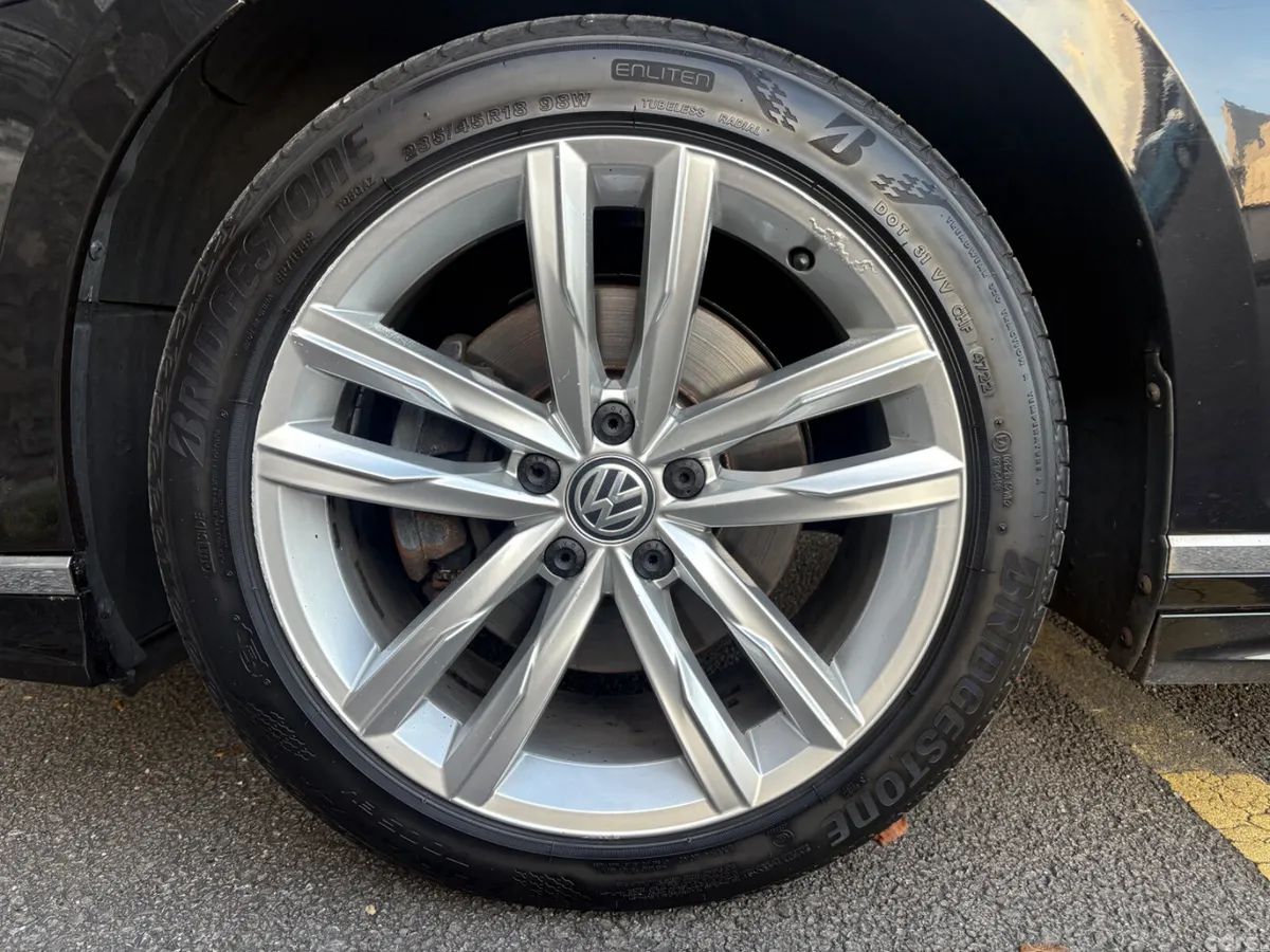 Volkswagen Passat Saloon, Diesel, 2019, Black