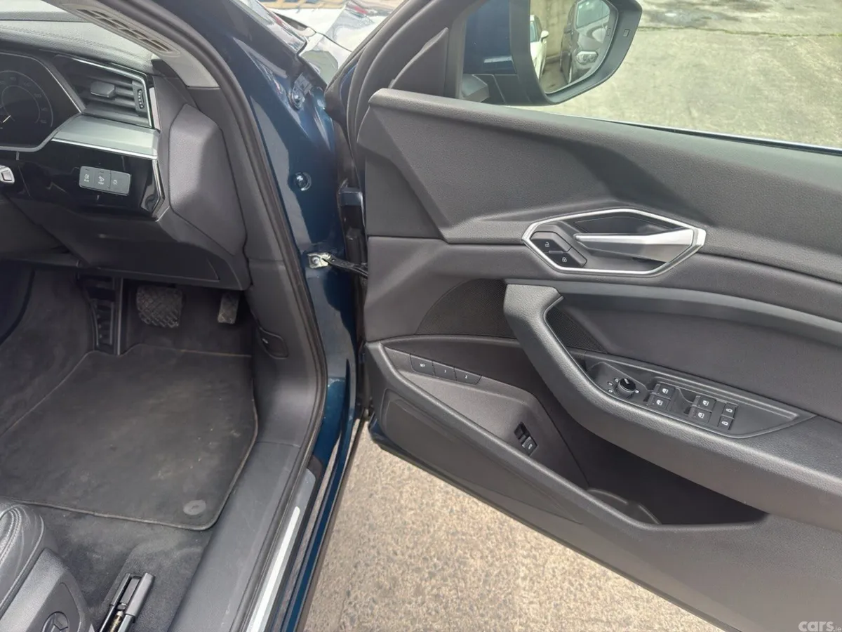 Audi e-tron Estate, Electric, 2020, Blue