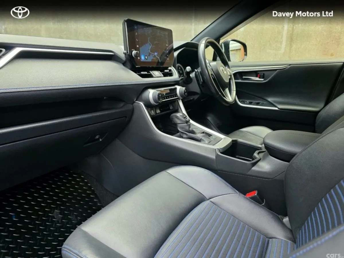 Toyota RAV4 SUV, Petrol Hybrid, 2024, Grey