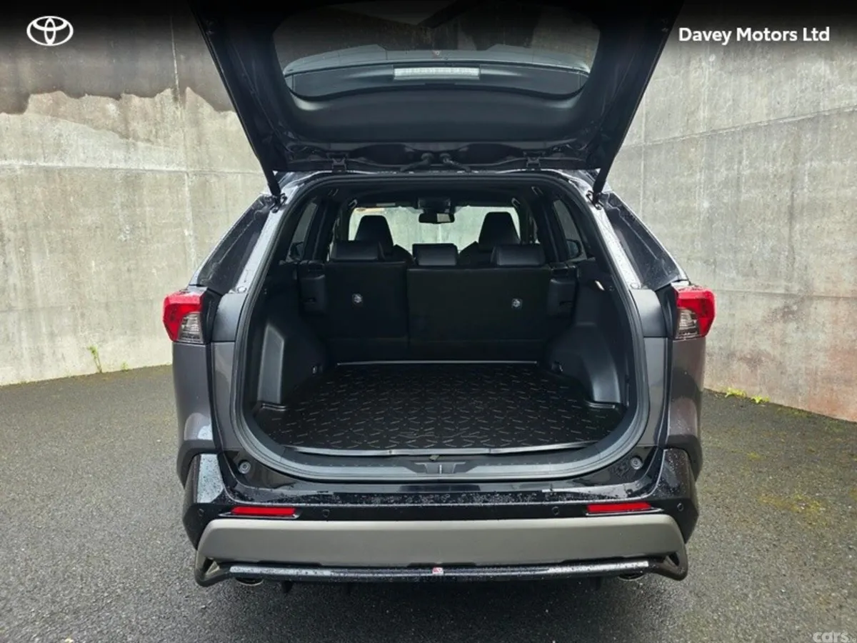 Toyota RAV4 SUV, Petrol Hybrid, 2024, Grey