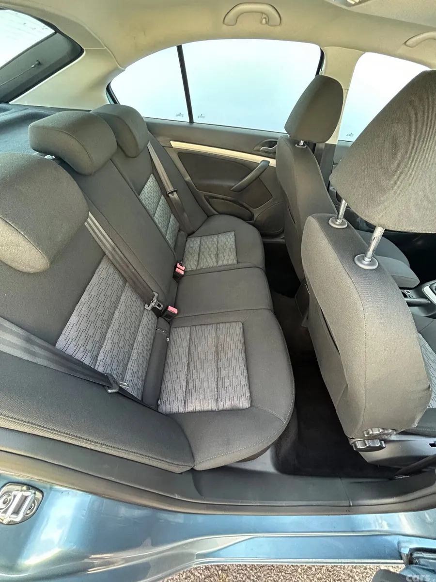 Skoda Octavia Saloon, Diesel, 2011, Grey