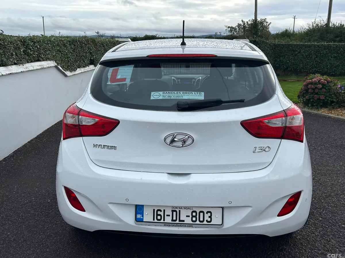 Hyundai i30 Hatchback, Diesel, 2016, White