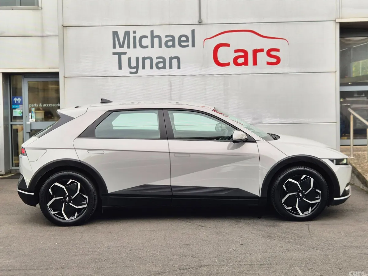 Hyundai IONIQ 5 Hatchback, Electric, 2023, Grey