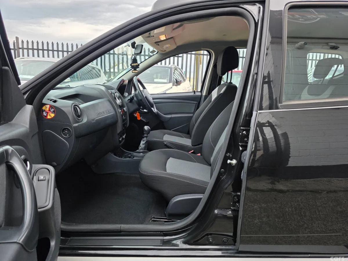 Dacia Duster SUV, Diesel, 2016, Black