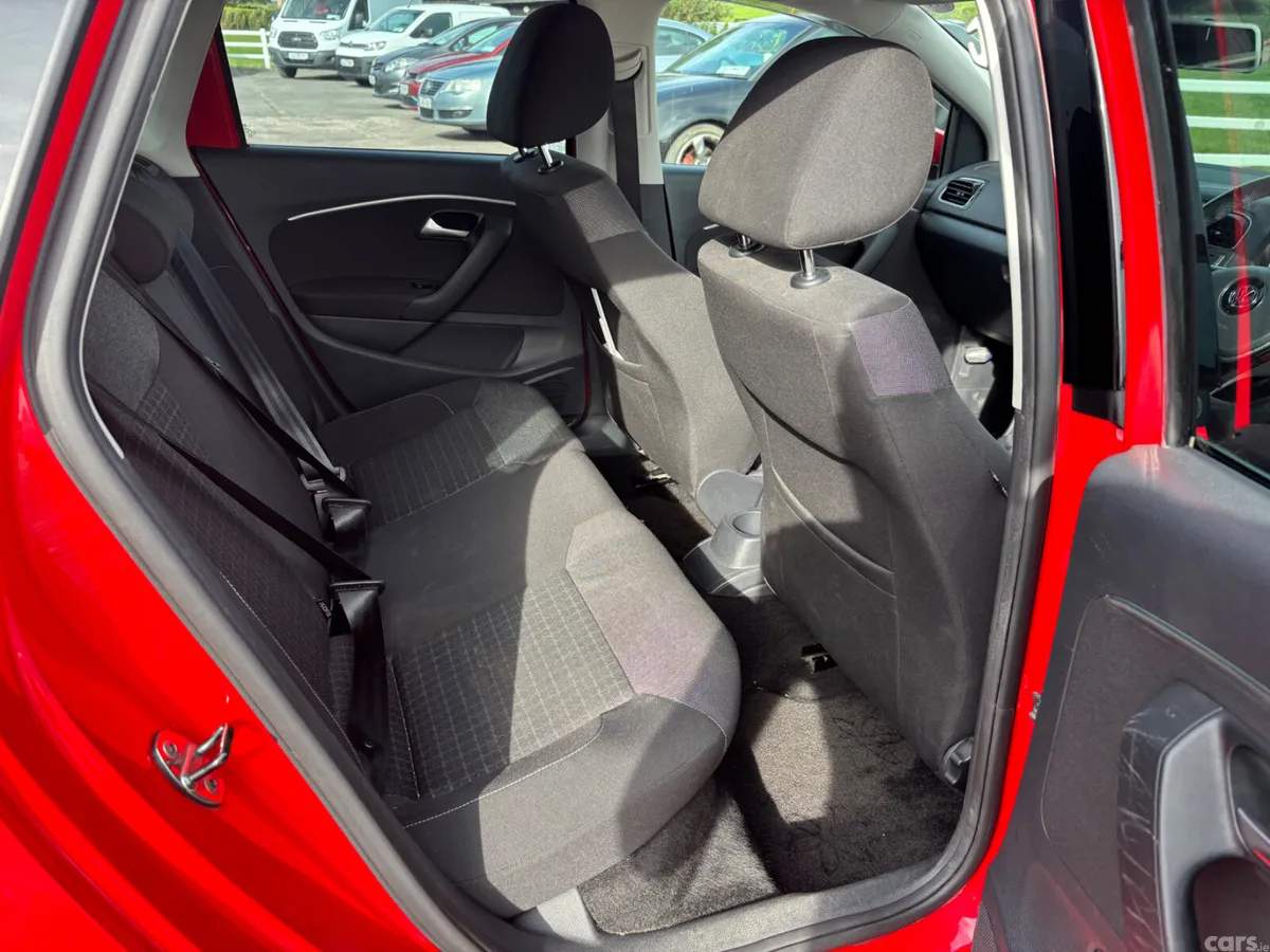 Volkswagen Polo Hatchback, Petrol, 2015, Red