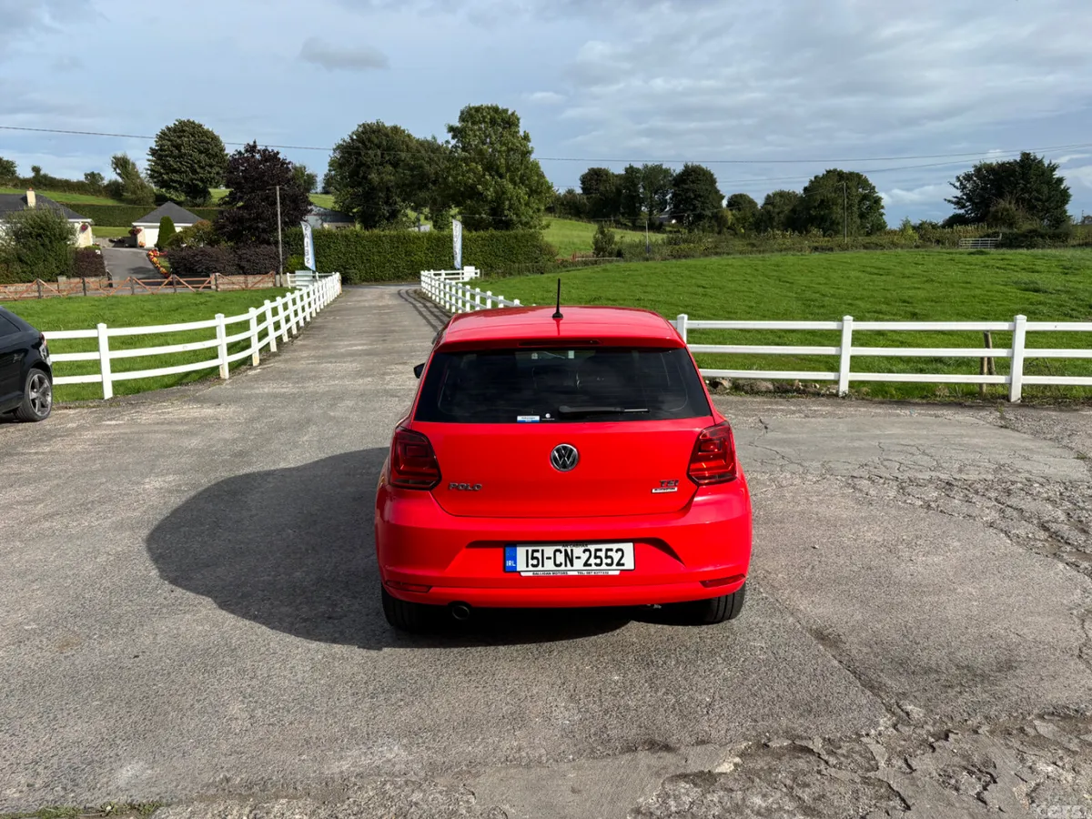 Volkswagen Polo Hatchback, Petrol, 2015, Red