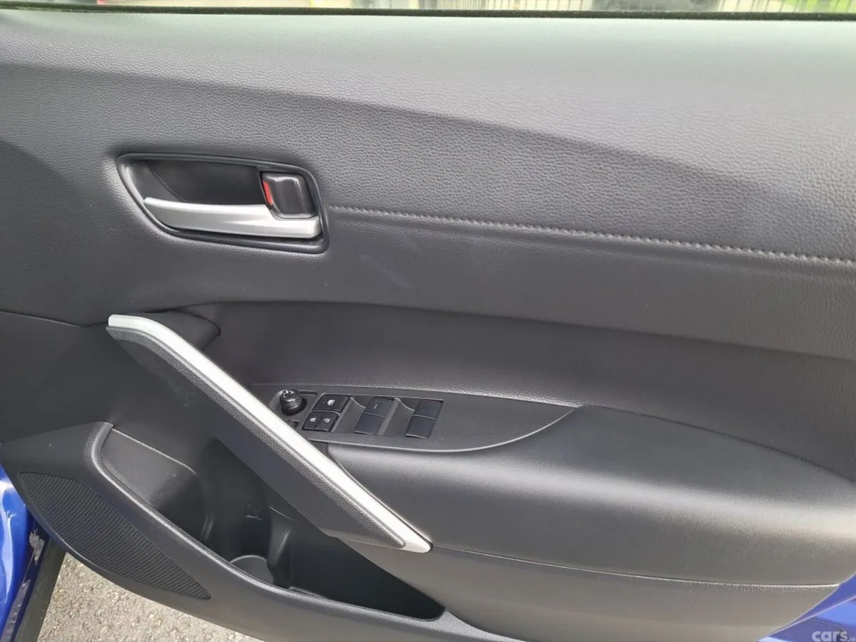 Toyota Corolla Cross SUV, Petrol Hybrid, 2023, Blue