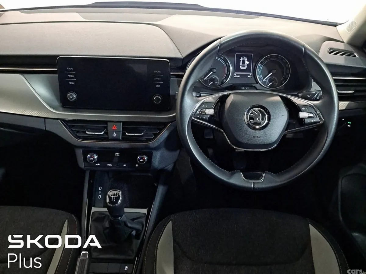 Skoda Kamiq Hatchback, Petrol, 2024, Grey
