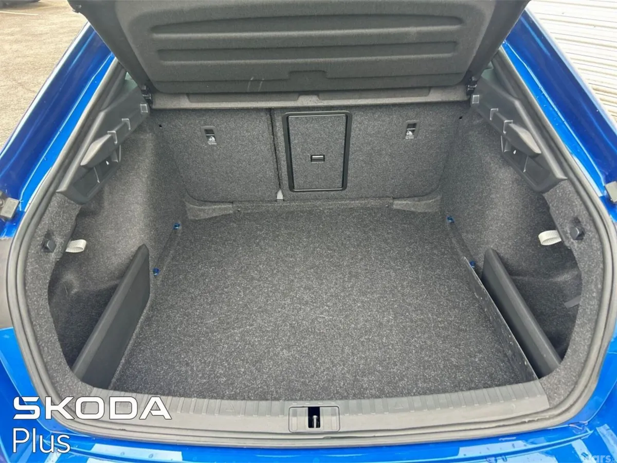 Skoda Octavia Saloon, Diesel, 2026, Blue