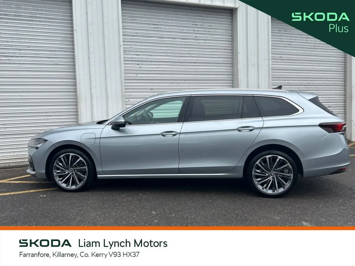 Skoda Superb Estate, Petrol Plug-in Hybrid, 2026, Grey