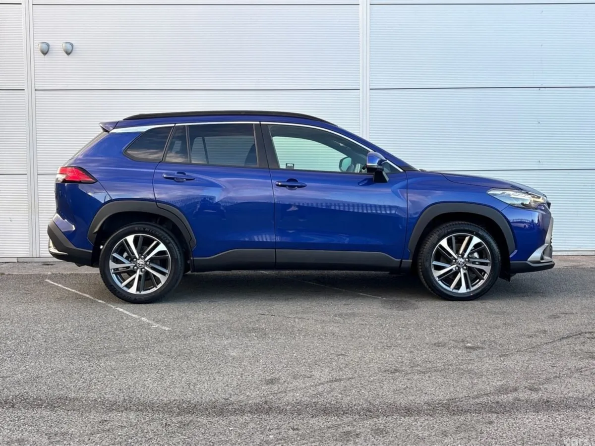 Toyota Corolla Cross SUV, Petrol Hybrid, 2023, Blue