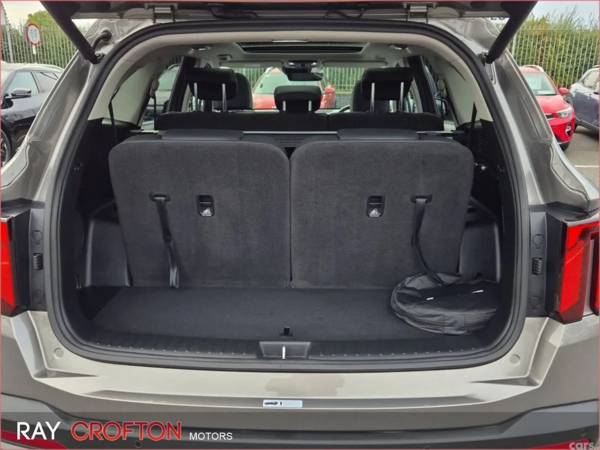 Kia Sorento SUV, Petrol Plug-in Hybrid, 2025, Grey