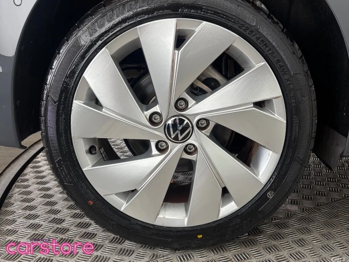 Volkswagen Golf Hatchback, Petrol Hybrid, 2021, Grey